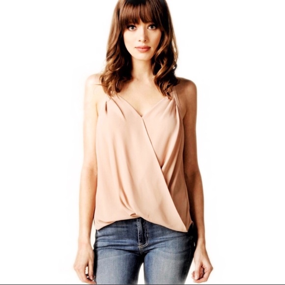 Naked Zebra Tops - 🌼NWT Gorgeous Surplus Top!